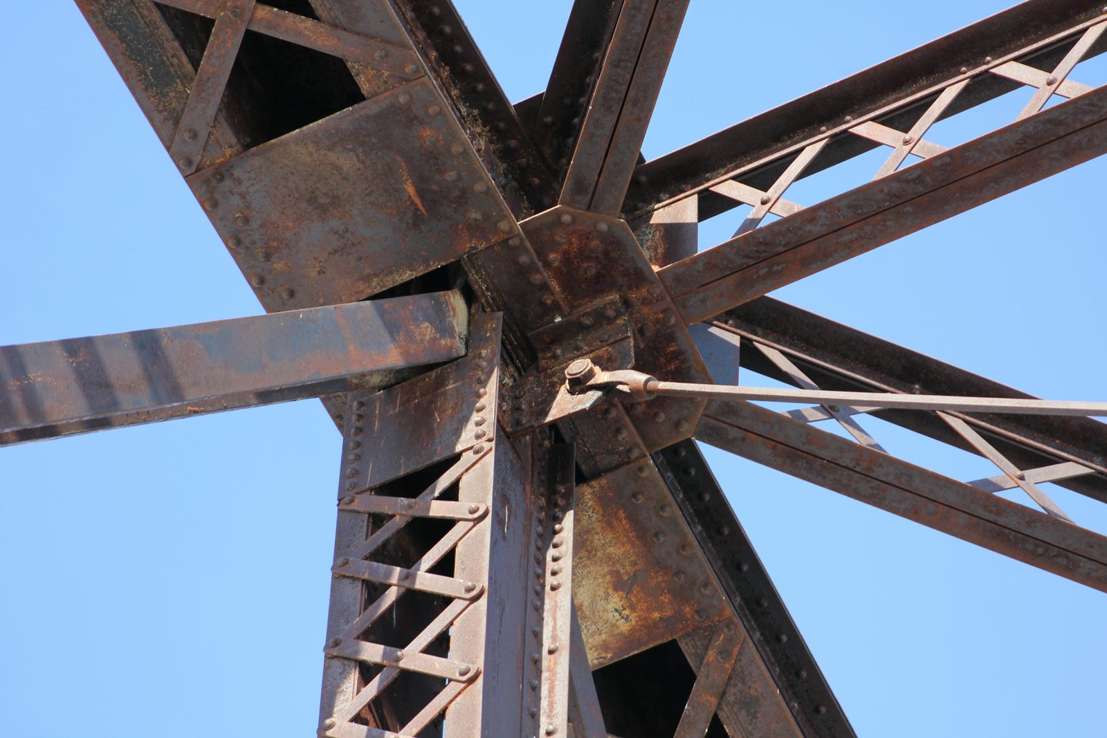 Upper connection